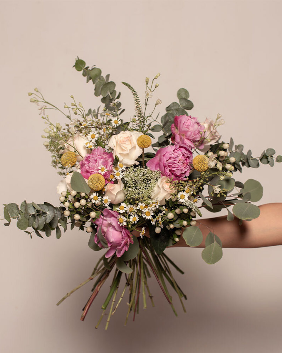 Where to find the best flower delivery services in Hong Kong Localiiz