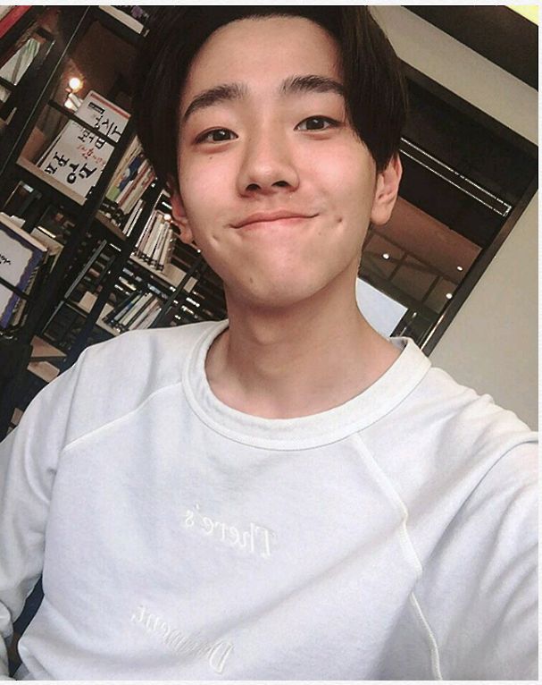 โดนัท: หนุ่มช่างพูดช่างจา เฮาฮาเฟรนลี่ ไม่ค่อยยอมใคร ใครดีมาดีกลับใครร้ายมาก็ร้ายกลับ ฉลาดเป็นกรด เกลียดคนกวนตีนที่สุด