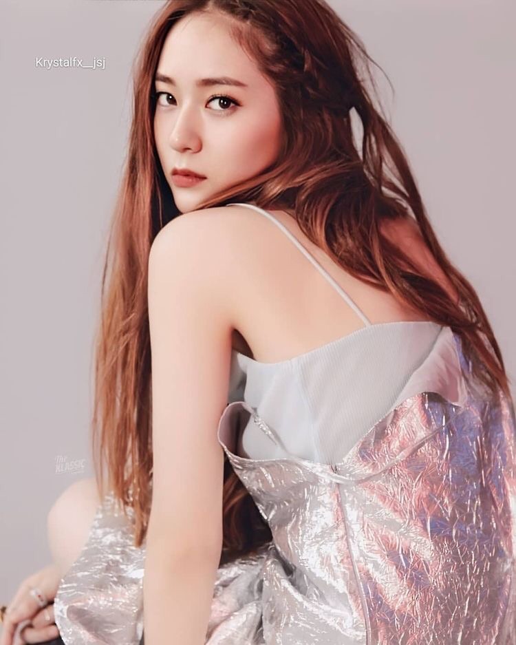 พีช วาริส  ฐิติสิรินญา