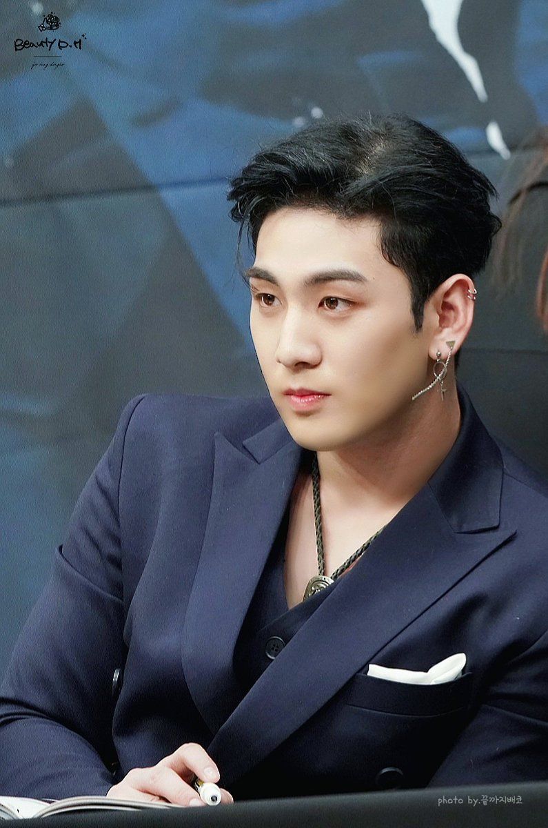 ( คีย์ ) คีรินทร์ นุภาพดำรงเดชา อายุ 27 ชายหนุ่มผู้ทะเยอทะยาน เก่งกาจ นิสัยหยาบที่มักใช้กับคนแปลกหน้าและศัตรู