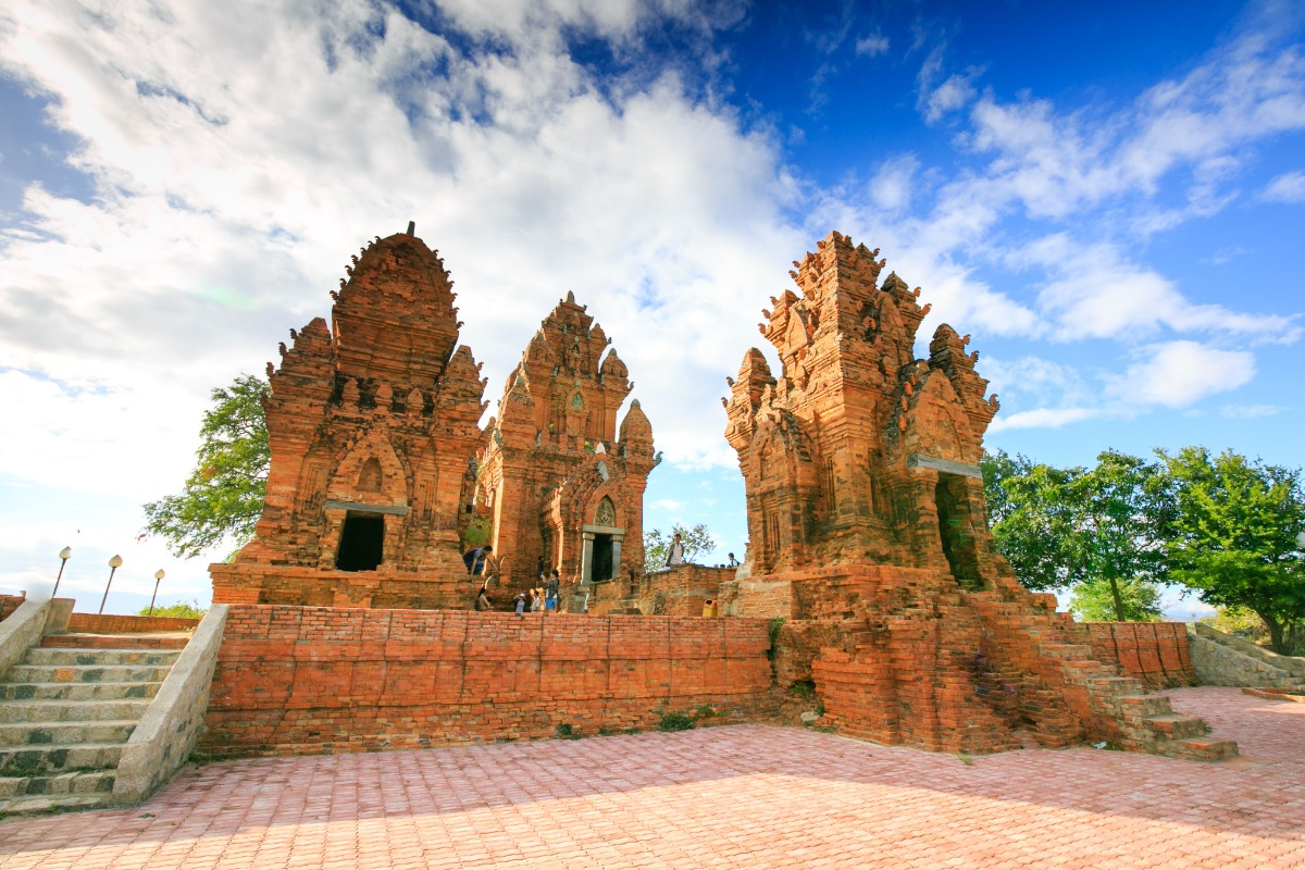 The Po Klong Garai Tower