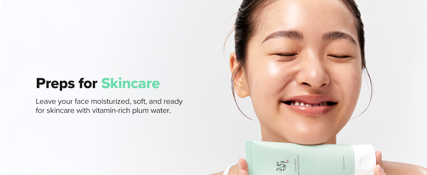 Green Plum Refreshing Cleanser detail 3
