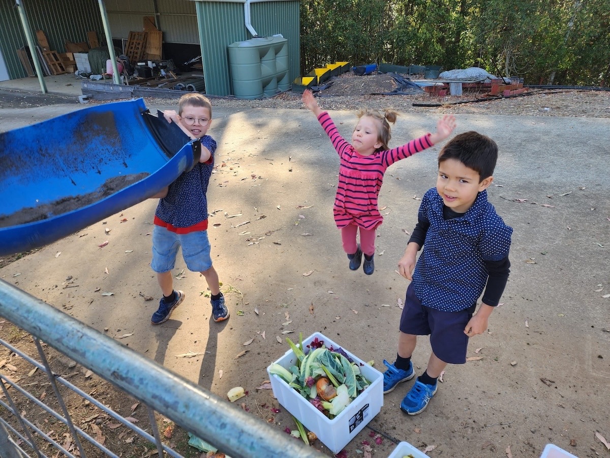 Goats at Catan Farm tucking into Bello Food Box scraps (10 of 10)