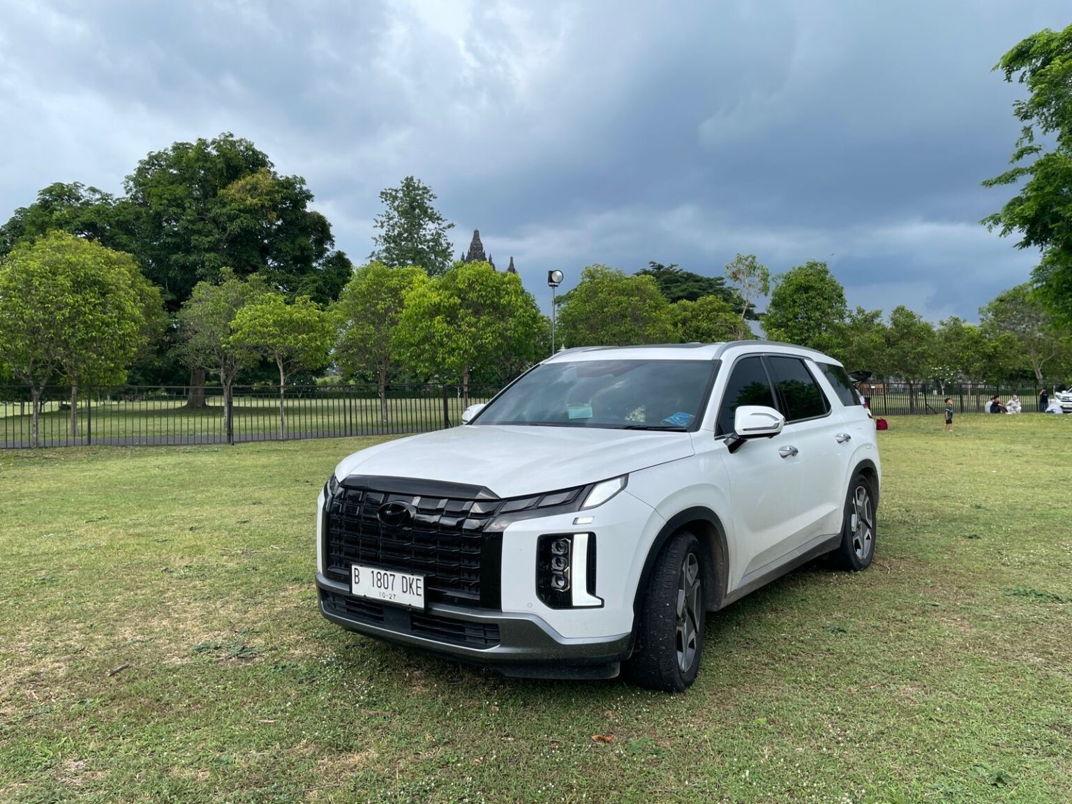 Daftar Harga Mobil Hyundai Terbaru 2024, Ada Santa Fe Turbo Hybrid