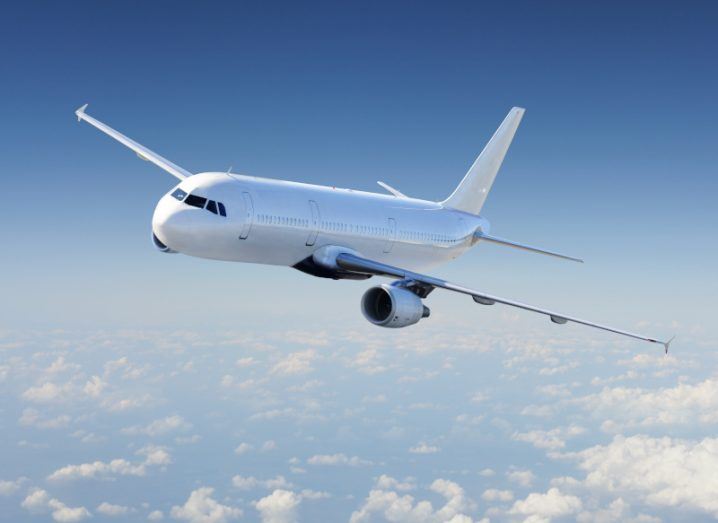 Airine j15QlrN8wZk695408 1