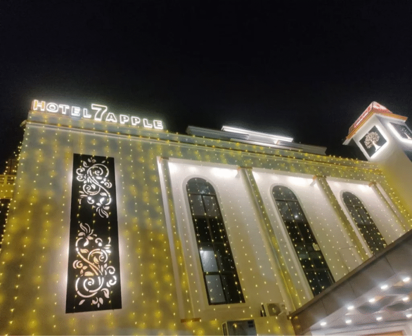 hotel7apple image night view 2 1024x835 1