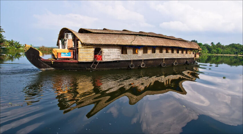 Kerala Houseboat