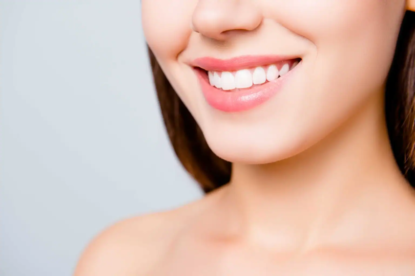 topdentis cologne zahnarzt fuer angstpatienten koeln zahnbleaching weisse zaehne zahnaufhellung 1536x1025 1