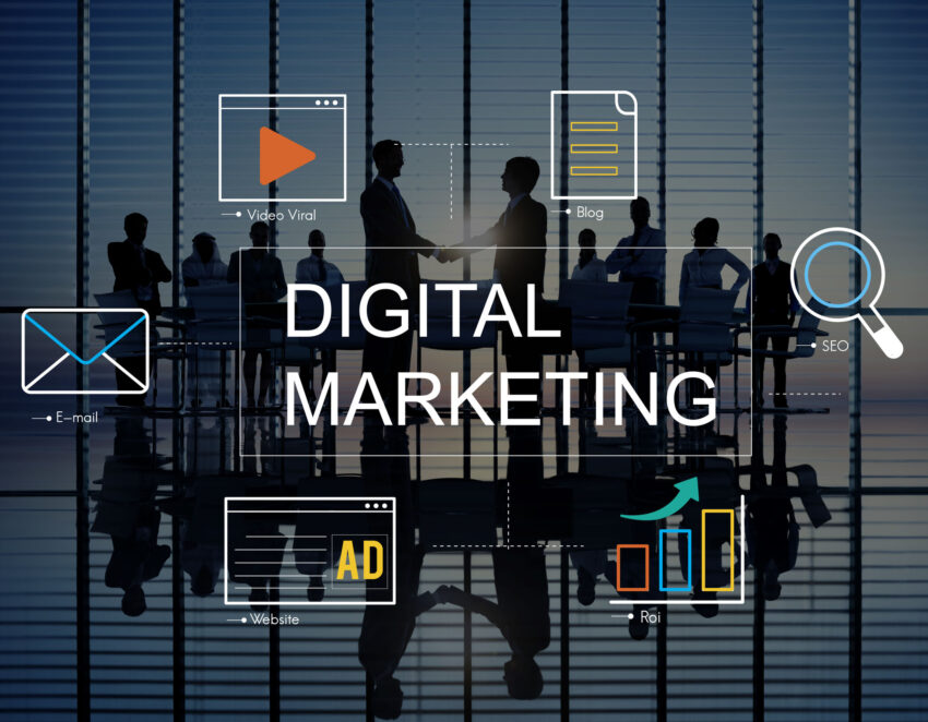 digital marketing with icons business people optimized 1000