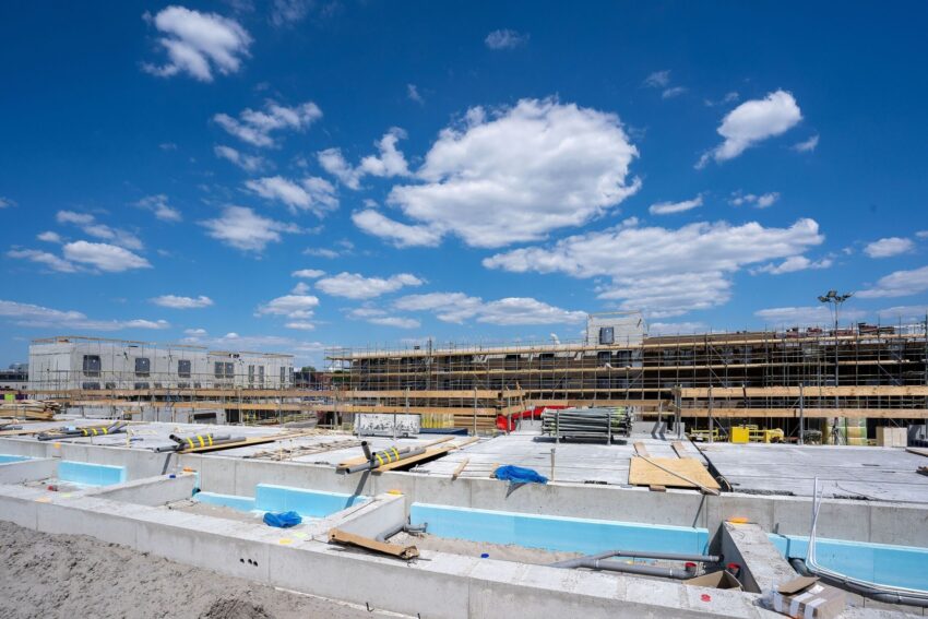 horizontal shot construction site with scaffolding clear blue sky optimized 5000 1 optimized 3500 optimized 1000