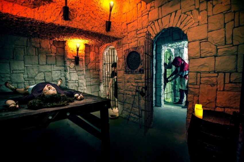 Torture room blend 1
