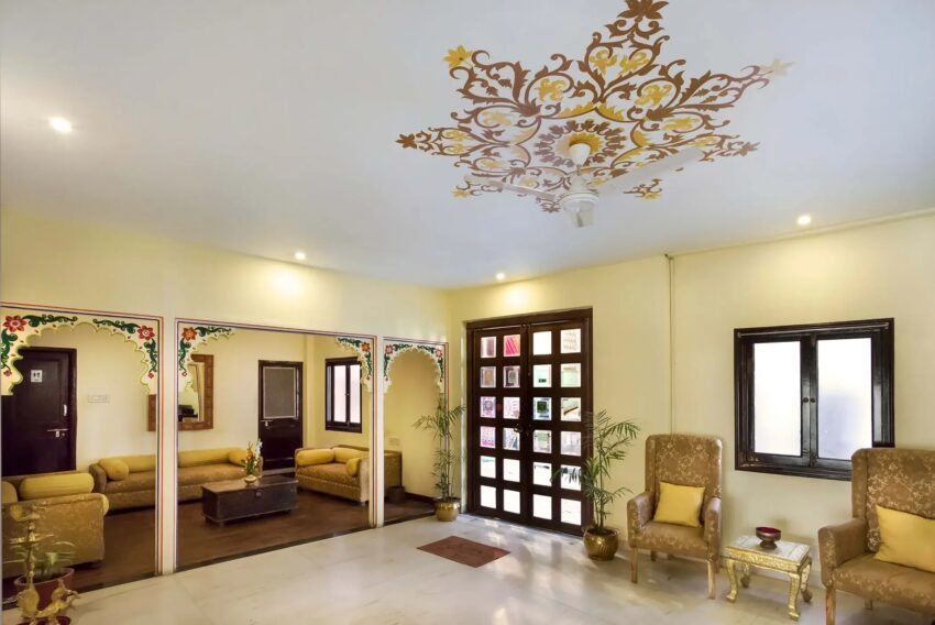 boutique hotel in udaipur with lake view