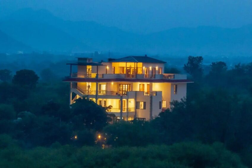 boutique hotel near fateh sager lake