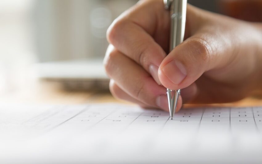 hand writing paper with pen 1232 1344