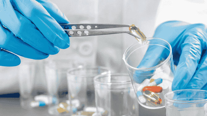 Pharmaceutical Chemistry in Drug Formulation and Analysis