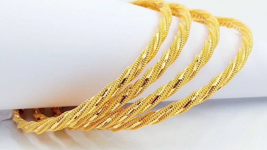 The Quiet Upgrade What an 18K Gold Necklace Really Does to Style 1