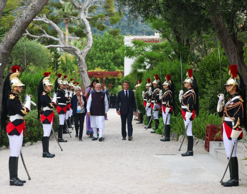 France 26 modi welcome 1536x1206 1