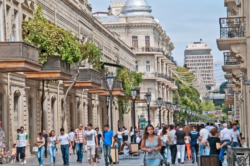 high resolution baku shopping 1