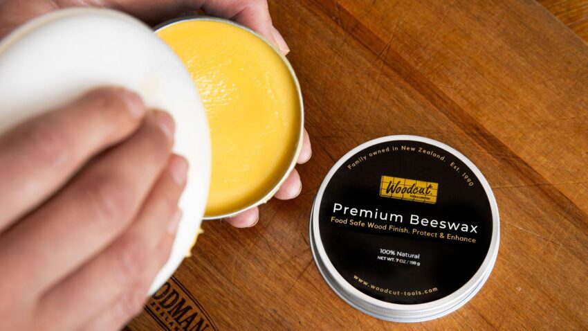 Videothumbnailbeeswax