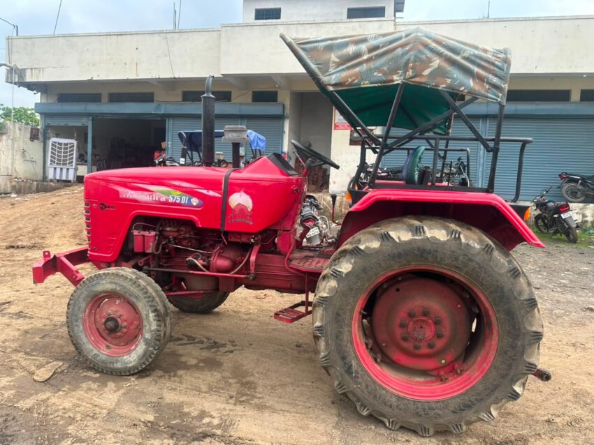 old tractor 3