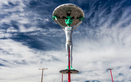 UFO Sightings: Is the Government Hiding the Truth?