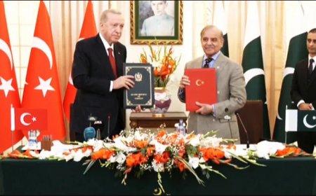 Pakistan & Turkiye Sign Deals to Deepen Ties