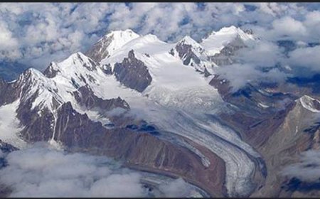 Himalayan snow at 23-year low, threatening 2 billion people