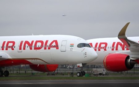 PAK to Extend Airspace Ban on Indian Flights for One More Month