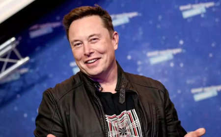 Elon Musk Could Be the World’s First Trillionaire by 2027
