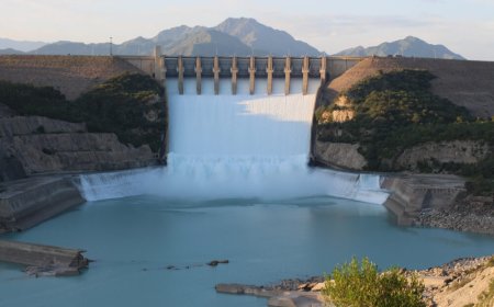 Water Level in Tarbela Dam Drops Close to Dead Level