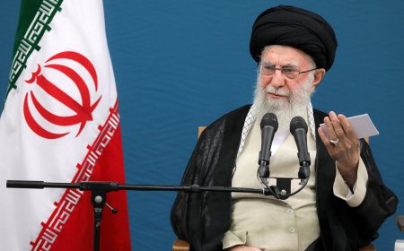 Khamenei Warns U.S.: Iran Will Never Surrender