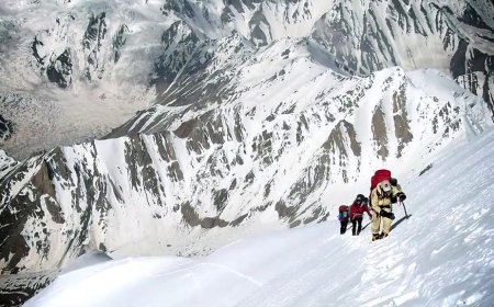 Russian Couple Climbs Nanga Parbat Without Oxygen