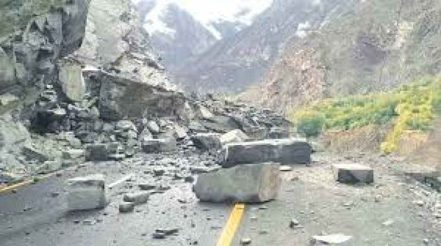 Cloudburst in Skardu Destroys Homes & Shops, Leaves Girl Dead