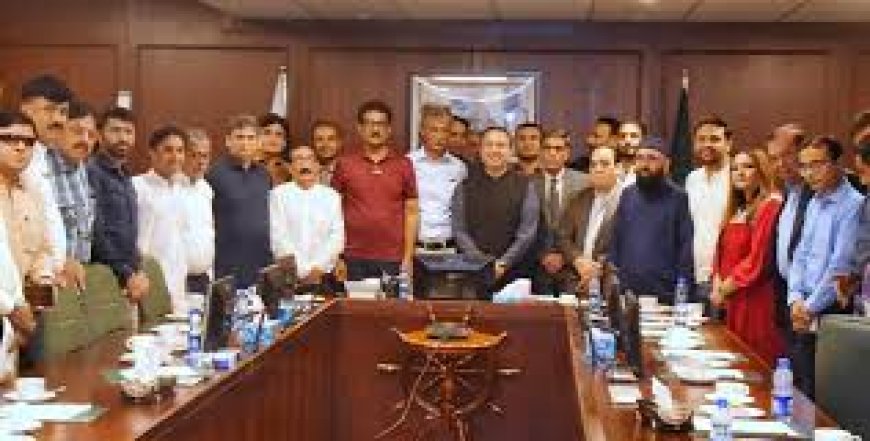 Minister urges media to champion blue economy awareness