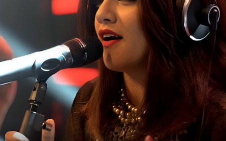 Singer  Quratulain Balouch Injured In Bear Attack In Deosal