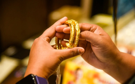 Gold Prices Remain Steady, Stay Above Rs. 400,000 Per Tola in PAK