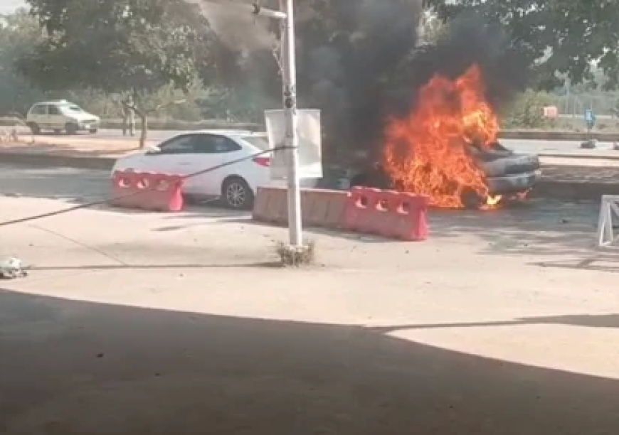 Suicide Blast Outside Islamabad Court Claims 12 Lives, Injures 21