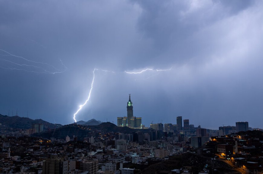 Saudi National Centre for Meteorology Warns of Flash Floods as Rain Hits Multiple Provinces