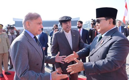 Indonesian President Prabowo Subianto Arrives in Islamabad for First Official Visit
