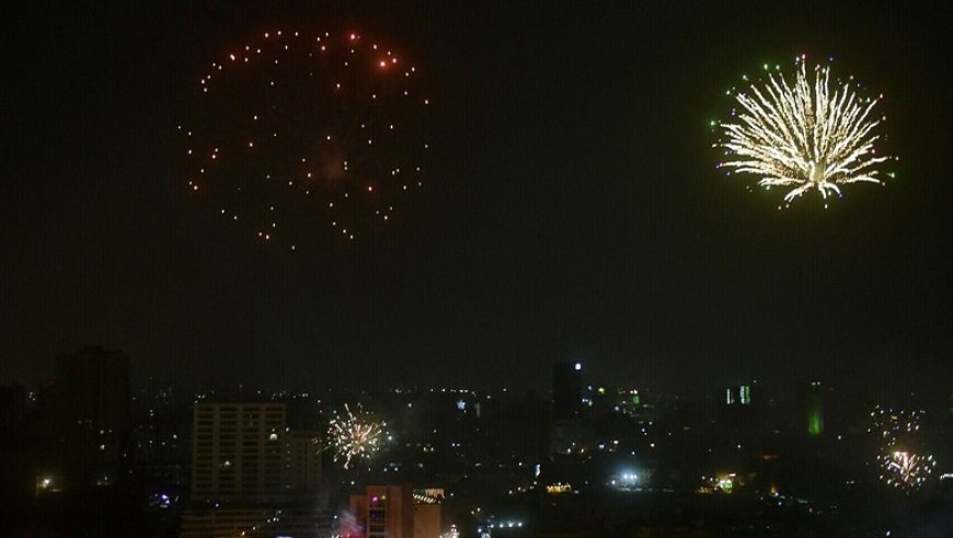 25 Wounded as Aerial Firing Mars New Year Celebrations in Karachi