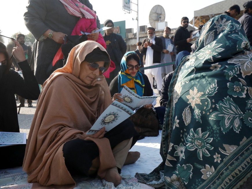 Imran Khan’s Sisters, PTI Workers Stage Sit-In Near Adiala Jail After Meeting Denial