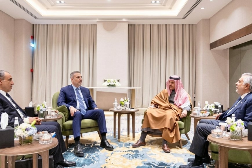 Pakistan Hosts Regional Ministers to Push End to Iran War