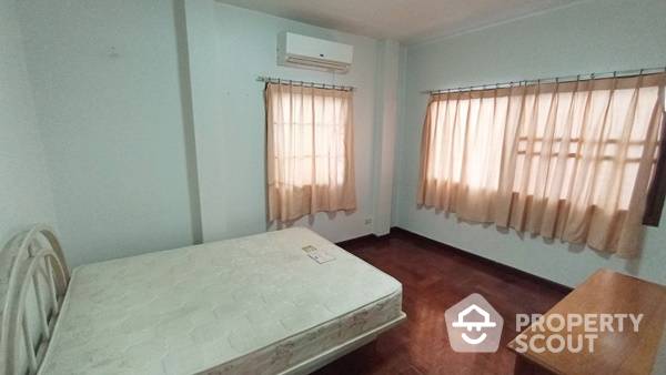 บ้าน 5 นอน ห้องใหญ่