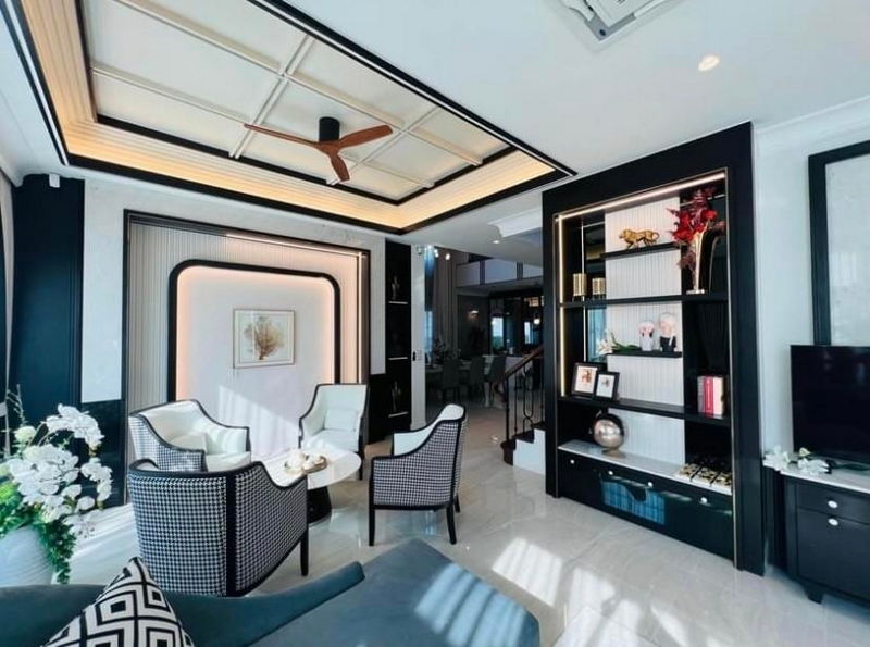For Sale Samut Prakan Single House Perfect Masterpiece Sukhumvit 77 Sukhumvit 77 Bang Phli BRE18771