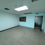 For Rent Bangkok Office Ratchadapisek MRT Sutthisan Huai Khwang BRE18419
