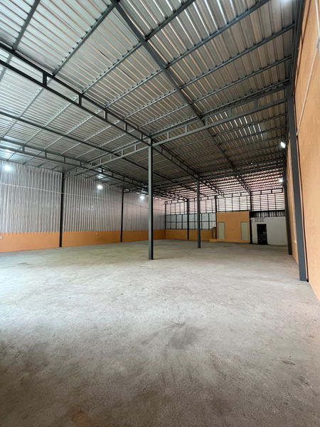 For Rent Bangkok Warehouse Ratchadaphisek MRT Rama 9 Din Daeng BRE18176