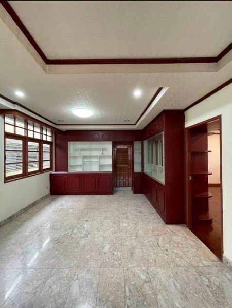 For Sale Bangkok Single House Charoen Nakhon Khlong San BRE17531