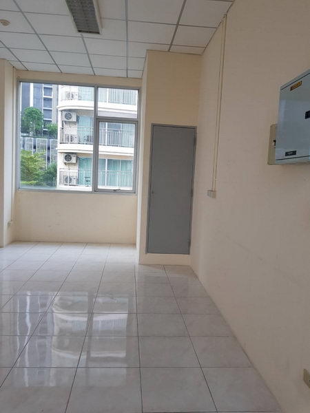 For Rent Office Sukhumvit BTS Punnawithi Phra Khanong BRE5633
