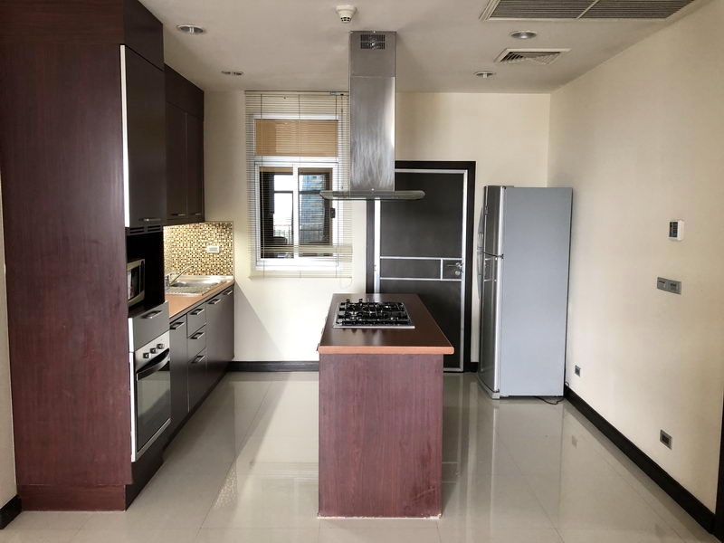 For Rent Bangkok Apartment Sukhumvit BTS Asok MRT Sukhumvit Watthana BRE15001