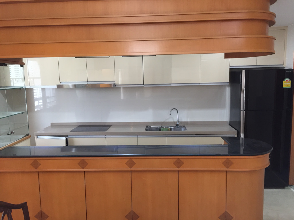 For Rent Bangkok Condo Royal Castle Sukhumvit 39 BTS Phrom Phong Watthana BRE1289